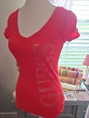 Guess Red V-Neck Short Sleeve Logo Tee
